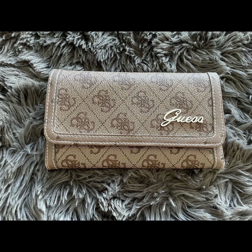 Guess Wallet